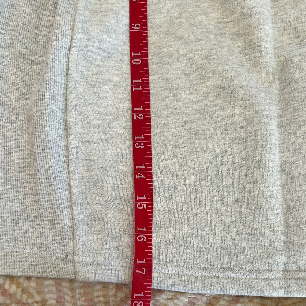 Lululemon Athletica Light Gray Mini Skirt - Picture 6 of 7